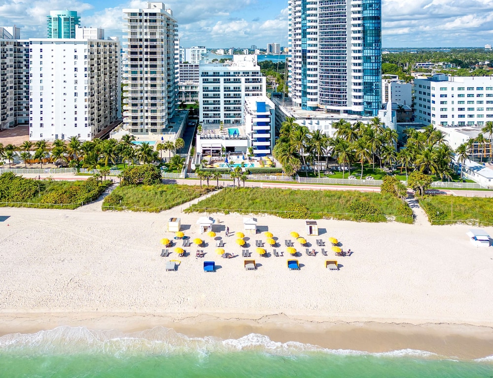 Hilton Cabana Miami Beach Resort — Beach in Miami, Florida