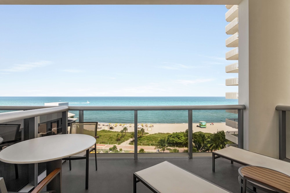 Hilton Cabana Miami Beach Resort — Beach in Miami, Florida
