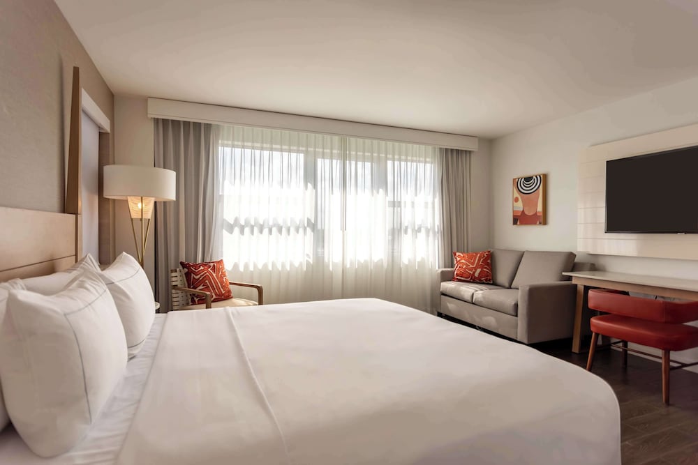 Hilton Cabana Miami Beach Resort — Hotel rooms in Miami, Florida