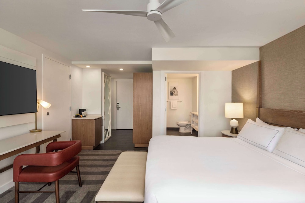 Hilton Cabana Miami Beach Resort — Hotel rooms in Miami, Florida