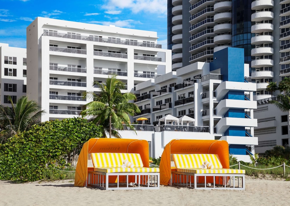 Hilton Cabana Miami Beach Resort — Beach in Miami, Florida