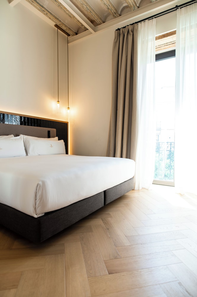 Hotel Legado Magdalena — Hotel rooms in Seville, Andalusia