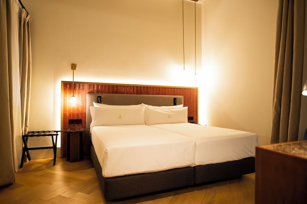 Hotel Legado Magdalena — Hotel rooms in Seville, Andalusia