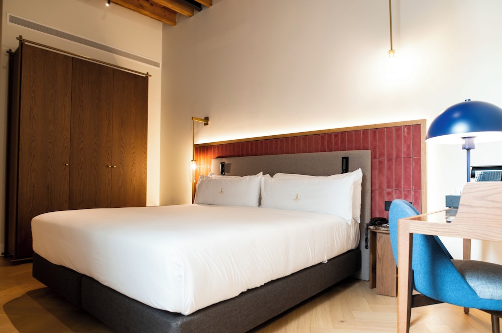 Hotel Legado Magdalena — Hotel rooms in Seville, Andalusia