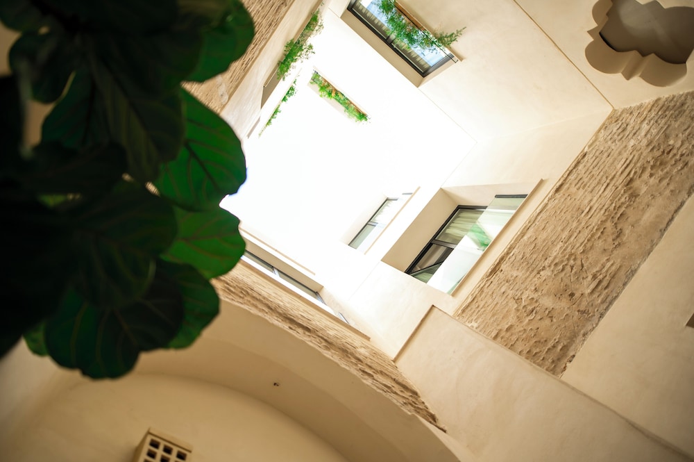 Hotel Legado Magdalena — Hotel building in Seville, Andalusia