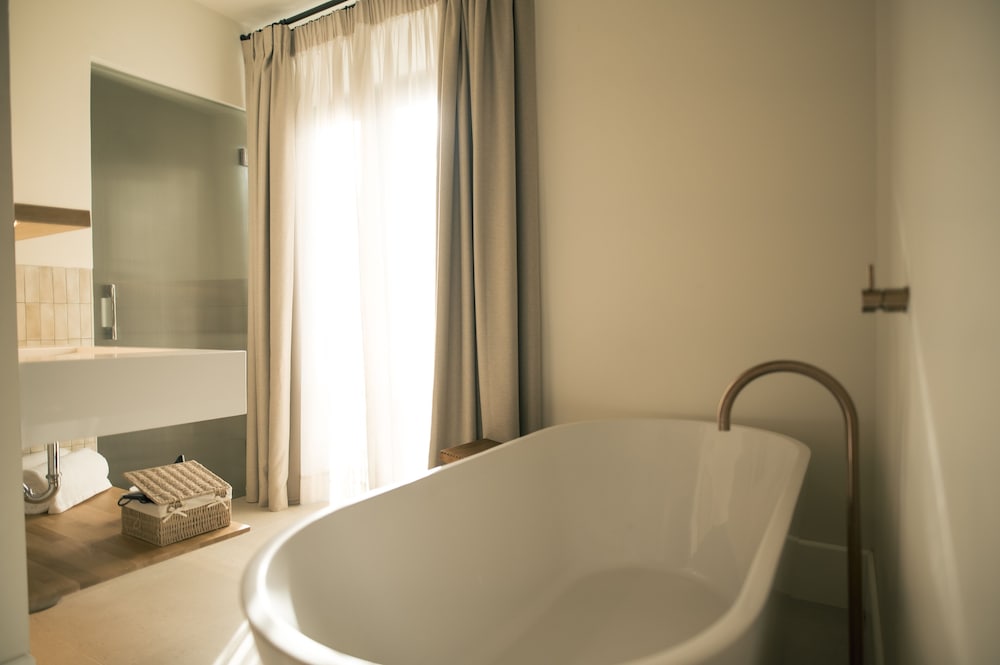 Hotel Legado Magdalena — Hotel rooms in Seville, Andalusia