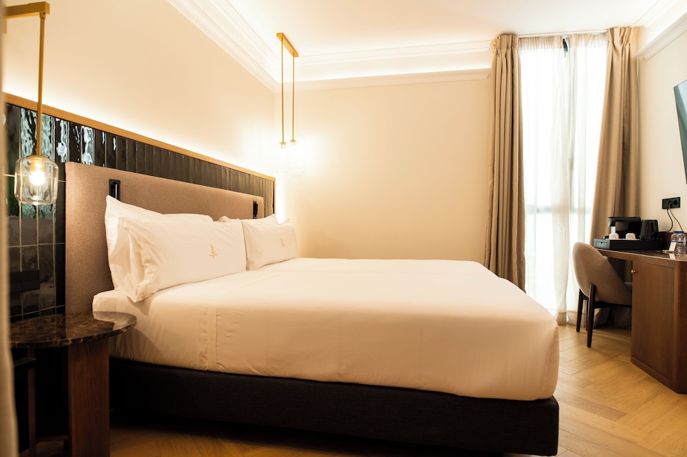 Hotel Legado Magdalena — Hotel rooms in Seville, Andalusia