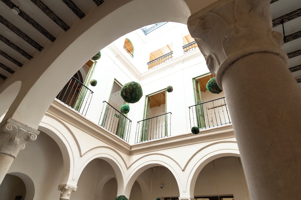 Hotel Legado Magdalena — Hotel building in Seville, Andalusia