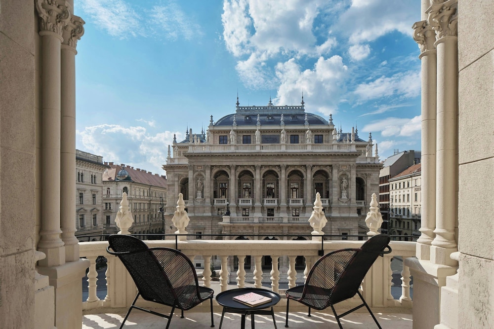 W Budapest - zdjęcie 2