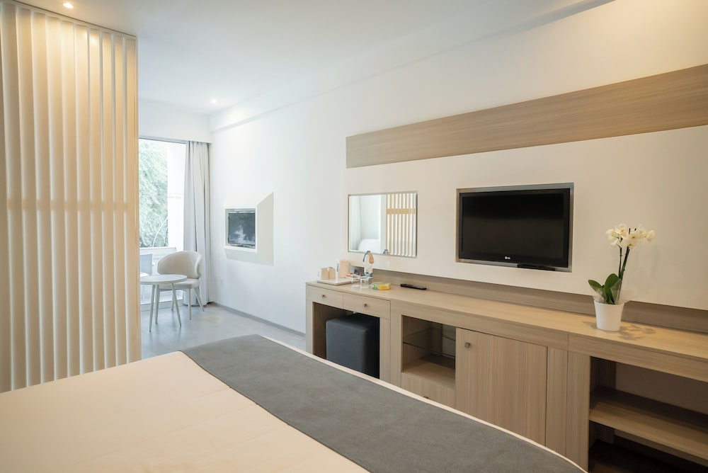 MARGADINA HOTEL — Hotel rooms in Ayia Napa, Famagusta Region