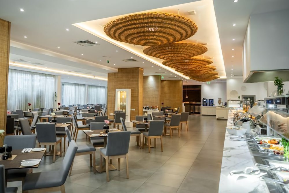 MARGADINA HOTEL — Restaurant & bars in Ayia Napa, Famagusta Region