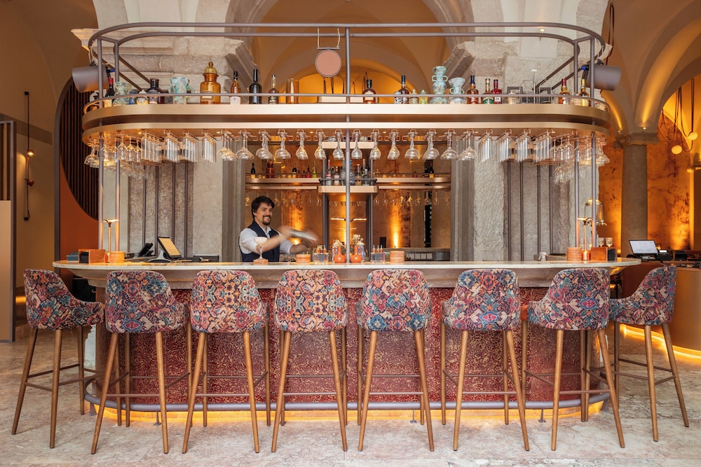 Convent Square Lisbon, Vignette Collection by IHG — Restaurant & bars in Lisbon, Lisboa