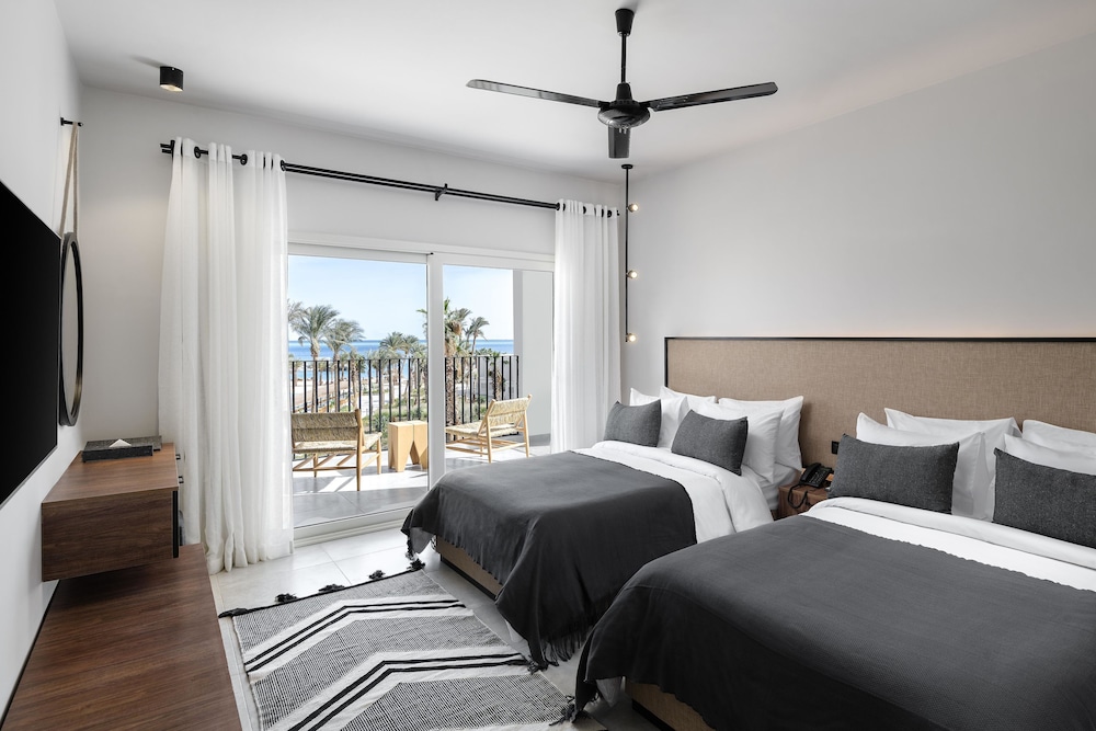 Serry Beach Resort — Hotel rooms in Hurghada, Red Sea