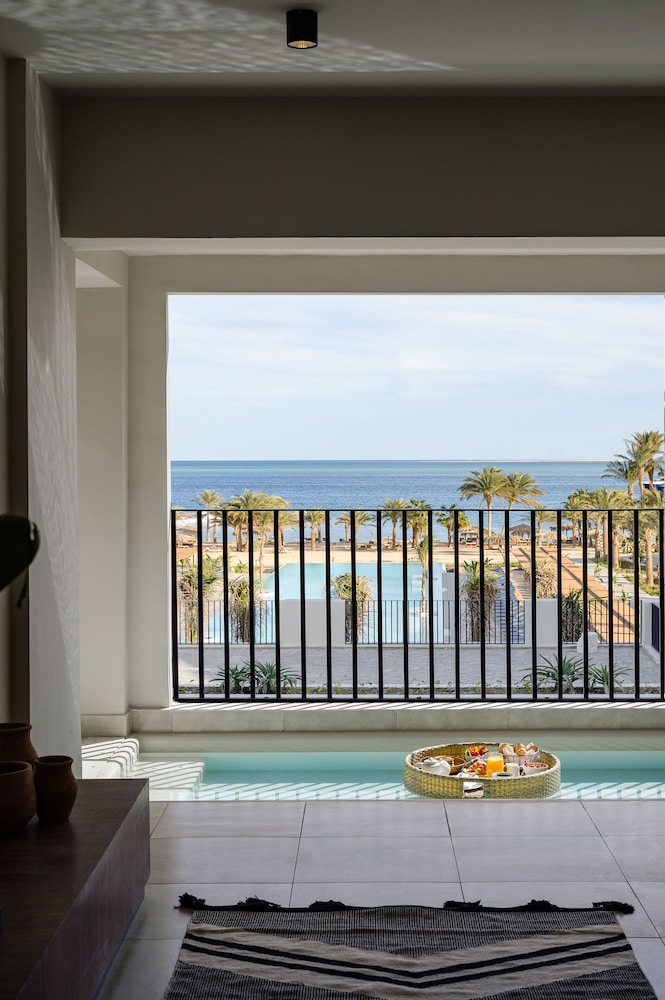 Serry Beach Resort — Hotel rooms in Hurghada, Red Sea