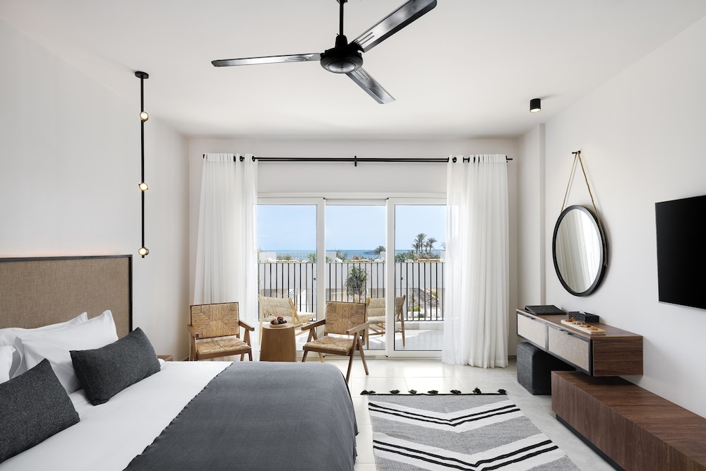 Serry Beach Resort — Hotel rooms in Hurghada, Red Sea