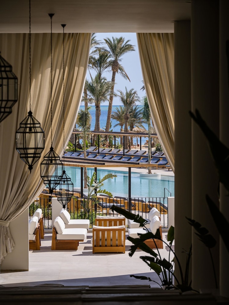 Serry Beach Resort — Swimming pool in Hurghada, Red Sea