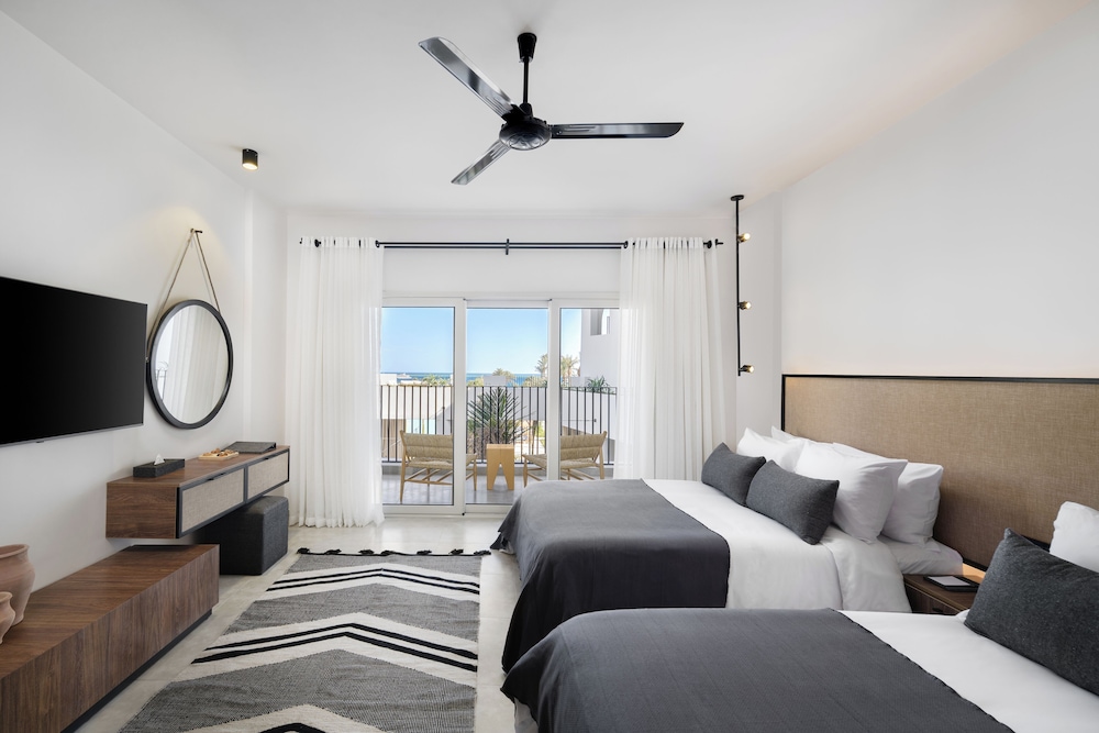 Serry Beach Resort — Hotel rooms in Hurghada, Red Sea