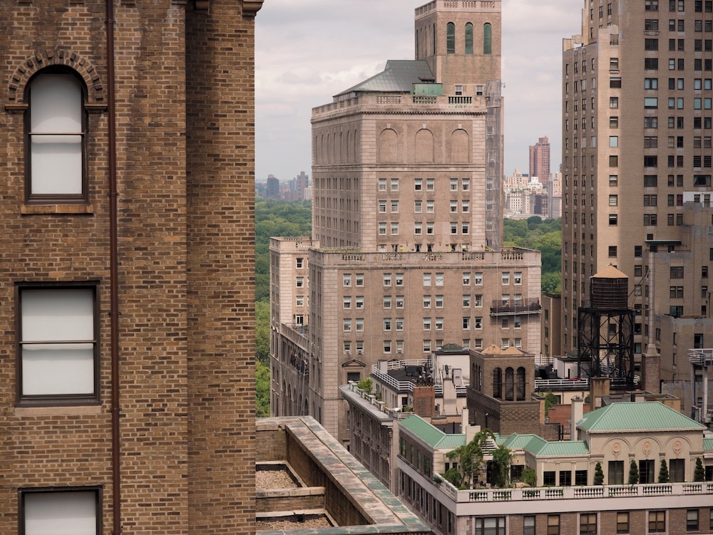 WestHouse Hotel New York, an SLH Hotel — Hotel building in New York City, New York State