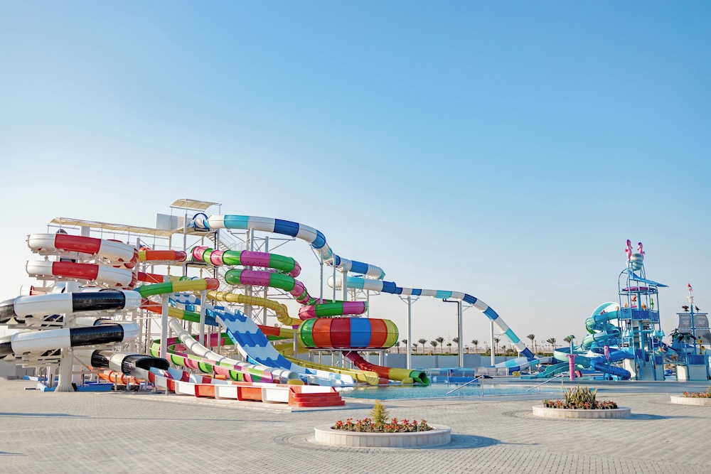Mövenpick Waterpark Resort & Spa Soma Bay — Attractions for children in Soma Bay, Red Sea