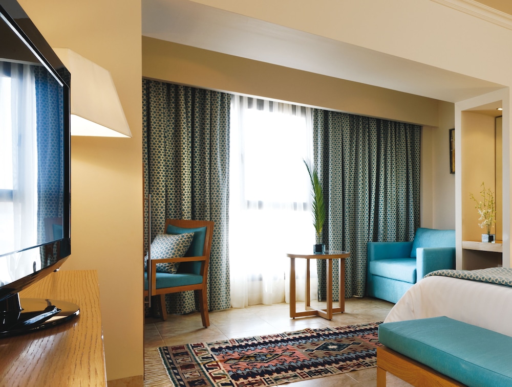 Mövenpick Waterpark Resort & Spa Soma Bay — Hotel rooms in Soma Bay, Red Sea