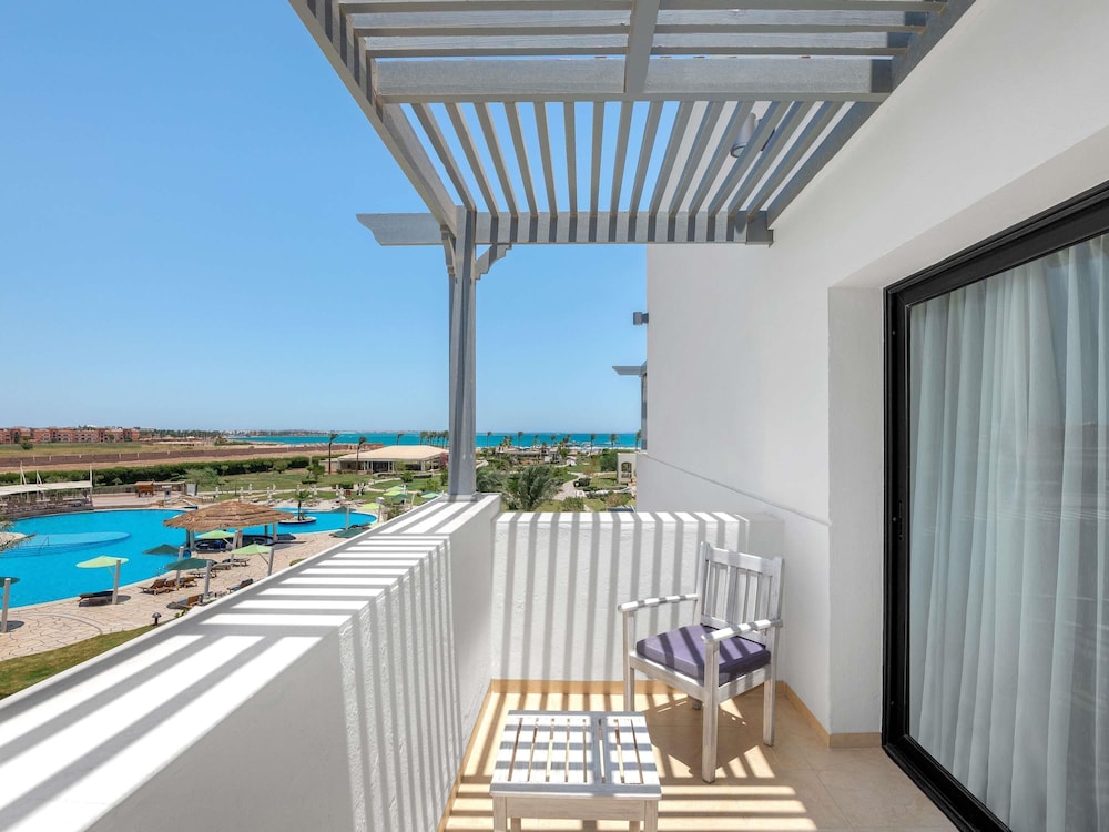 Mövenpick Waterpark Resort & Spa Soma Bay — Hotel rooms in Soma Bay, Red Sea