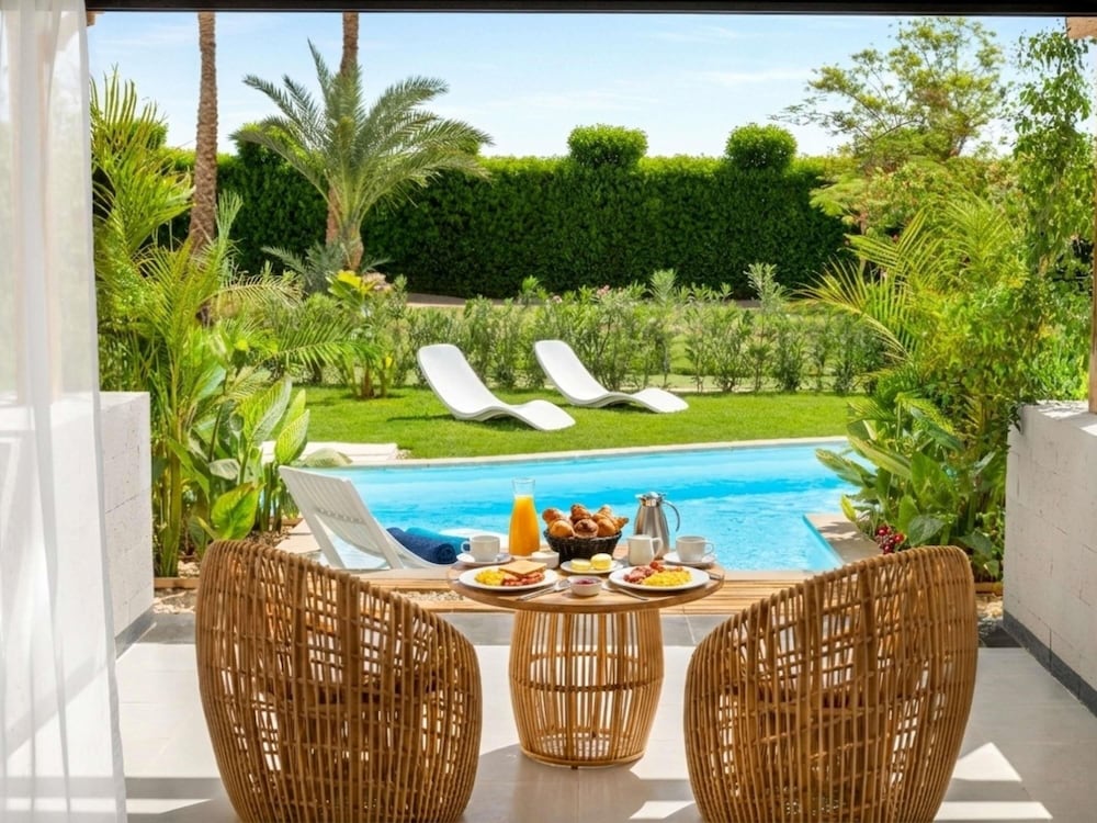 Mövenpick Waterpark Resort & Spa Soma Bay — Swimming pool in Soma Bay, Red Sea