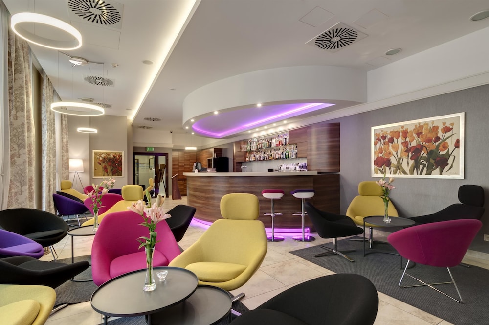 Golden Tulip Krakow City Center — Restaurant & bars in Krakow, Lesser Poland
