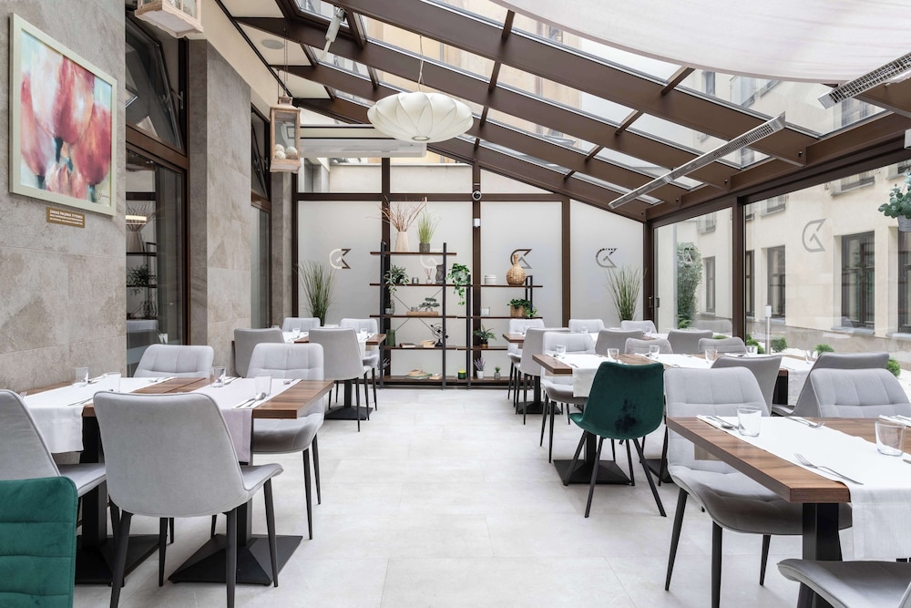 Golden Tulip Krakow City Center — Restaurant & bars in Krakow, Lesser Poland