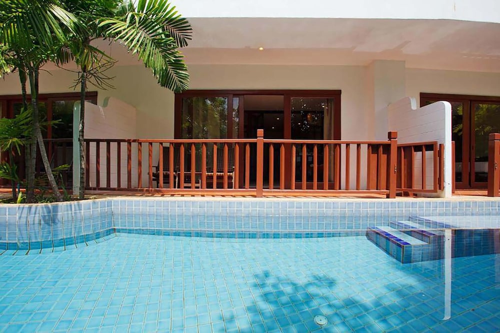 Occidental Bangtao Beach Resort — Swimming pool in Bang Tao Beach, Phuket Province