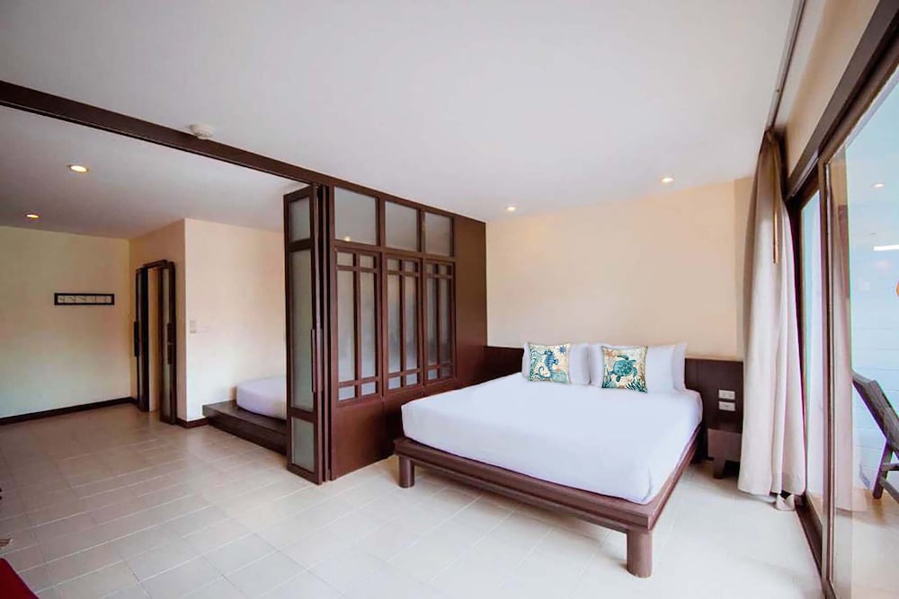 Occidental Bangtao Beach Resort — Hotel rooms in Bang Tao Beach, Phuket Province