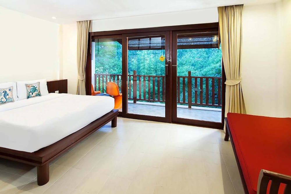 Occidental Bangtao Beach Resort — Hotel rooms in Bang Tao Beach, Phuket Province