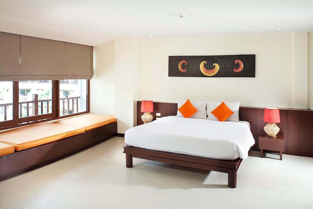 Occidental Bangtao Beach Resort — Hotel rooms in Bang Tao Beach, Phuket Province
