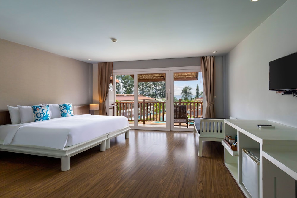 Occidental Bangtao Beach Resort — Hotel rooms in Bang Tao Beach, Phuket Province