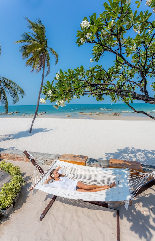Centara Grand Beach Resort Hua Hin — Beach in Hua Hin, Prachuap Khiri Khan