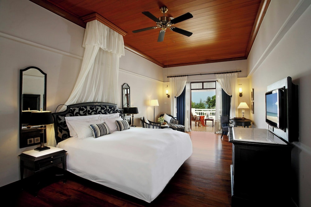 Centara Grand Beach Resort Hua Hin — Hotel rooms in Hua Hin, Prachuap Khiri Khan