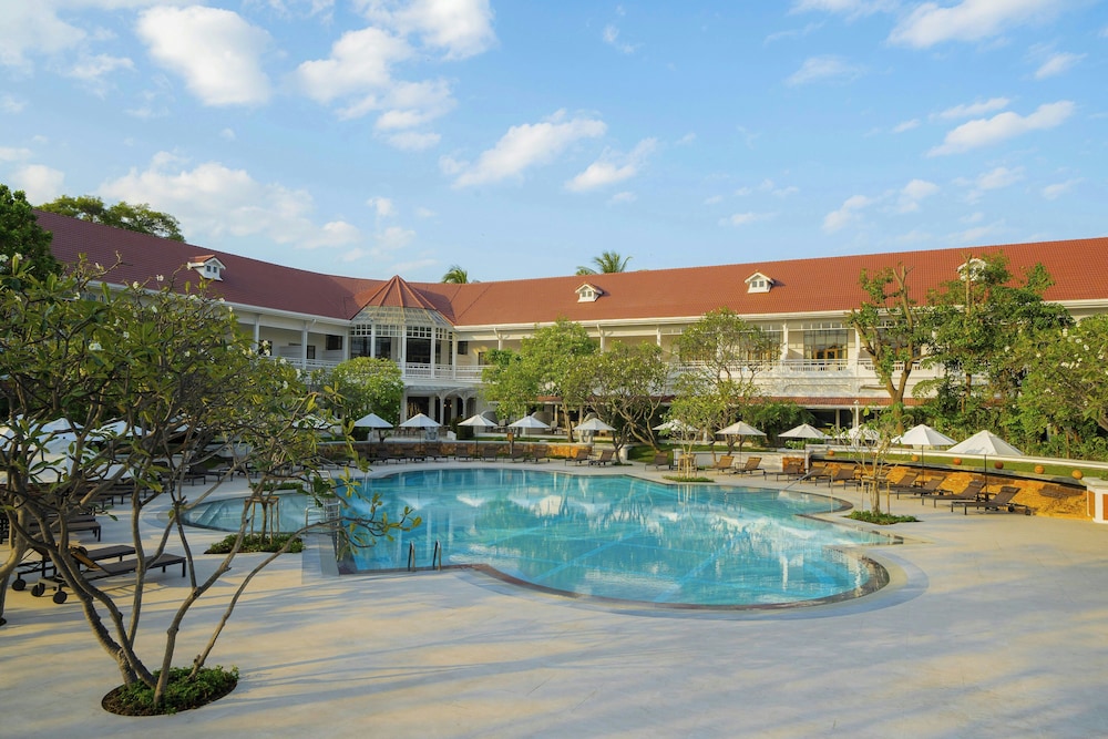 Centara Grand Beach Resort Hua Hin — Swimming pool in Hua Hin, Prachuap Khiri Khan