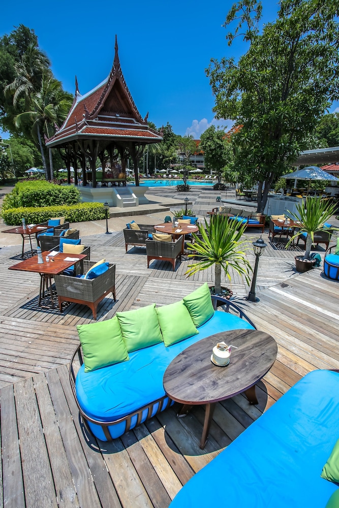 Centara Grand Beach Resort Hua Hin — Restaurant & bars in Hua Hin, Prachuap Khiri Khan
