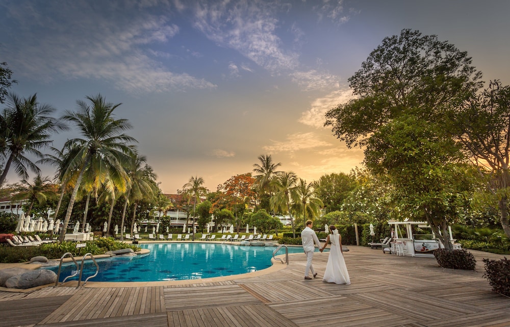 Centara Grand Beach Resort Hua Hin — Swimming pool in Hua Hin, Prachuap Khiri Khan