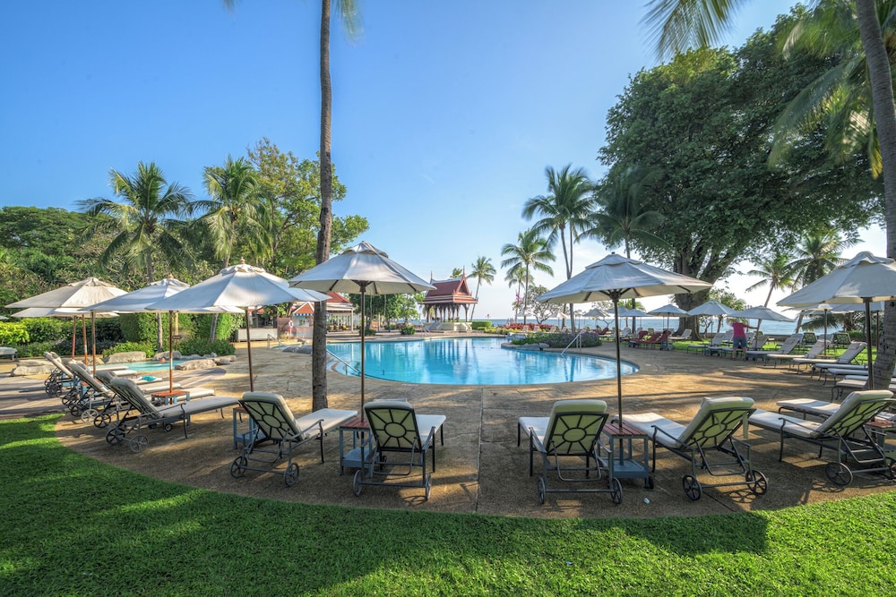 Centara Grand Beach Resort Hua Hin — Swimming pool in Hua Hin, Prachuap Khiri Khan