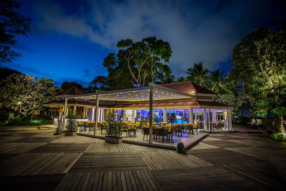 Centara Grand Beach Resort Hua Hin — Restaurant & bars in Hua Hin, Prachuap Khiri Khan