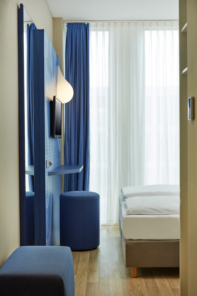 H2 Hotel München Messe — Hotel rooms in Munich, Bavaria