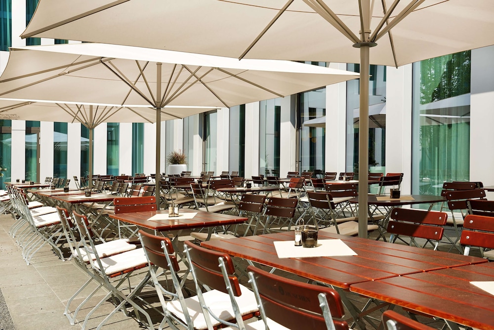 H2 Hotel München Messe — Restaurant & bars in Munich, Bavaria