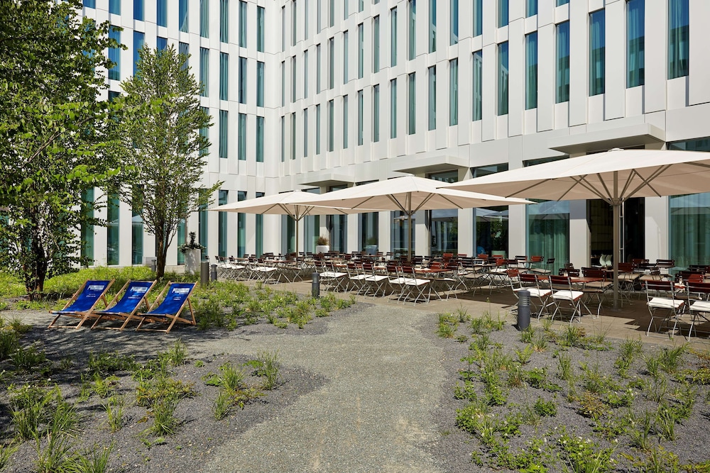 H2 Hotel München Messe — Restaurant & bars in Munich, Bavaria
