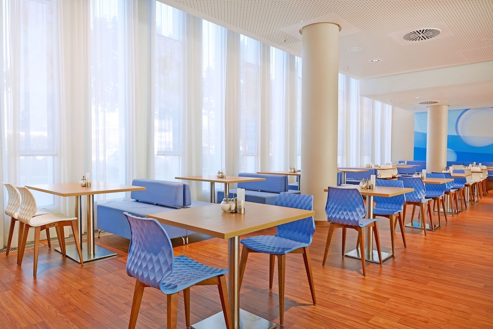 H2 Hotel München Messe — Restaurant & bars in Munich, Bavaria