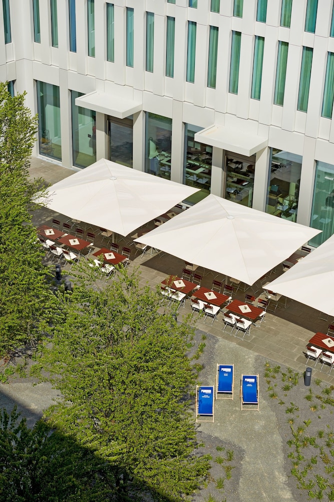 H2 Hotel München Messe — Restaurant & bars in Munich, Bavaria