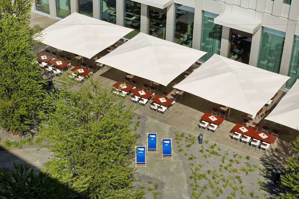 H2 Hotel München Messe — Restaurant & bars in Munich, Bavaria