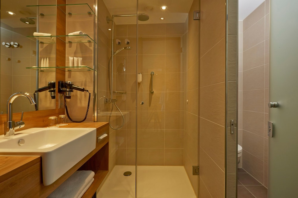 H4 Hotel München Messe — Hotel rooms in Munich, Bavaria