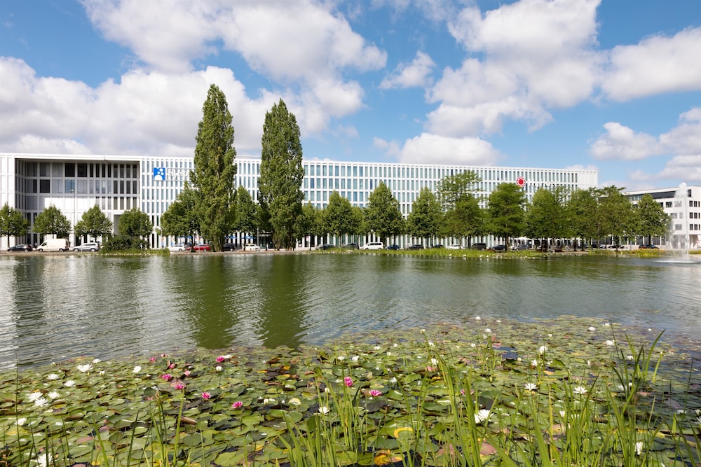H4 Hotel München Messe — Hotel building in Munich, Bavaria