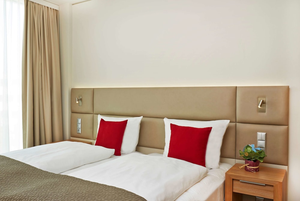 H4 Hotel München Messe — Hotel rooms in Munich, Bavaria