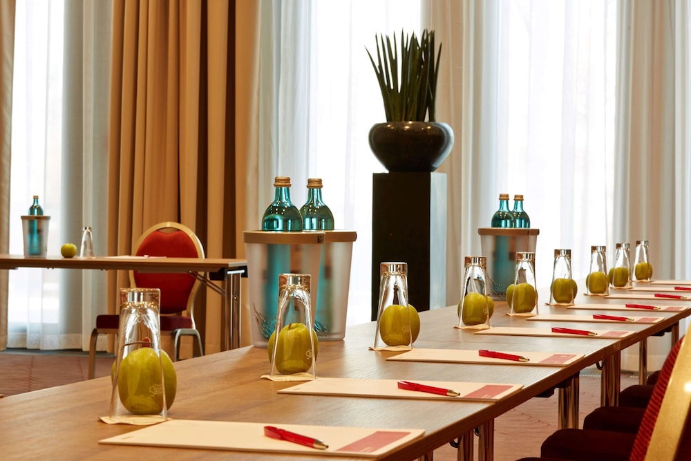 H4 Hotel München Messe — Hotel rooms in Munich, Bavaria